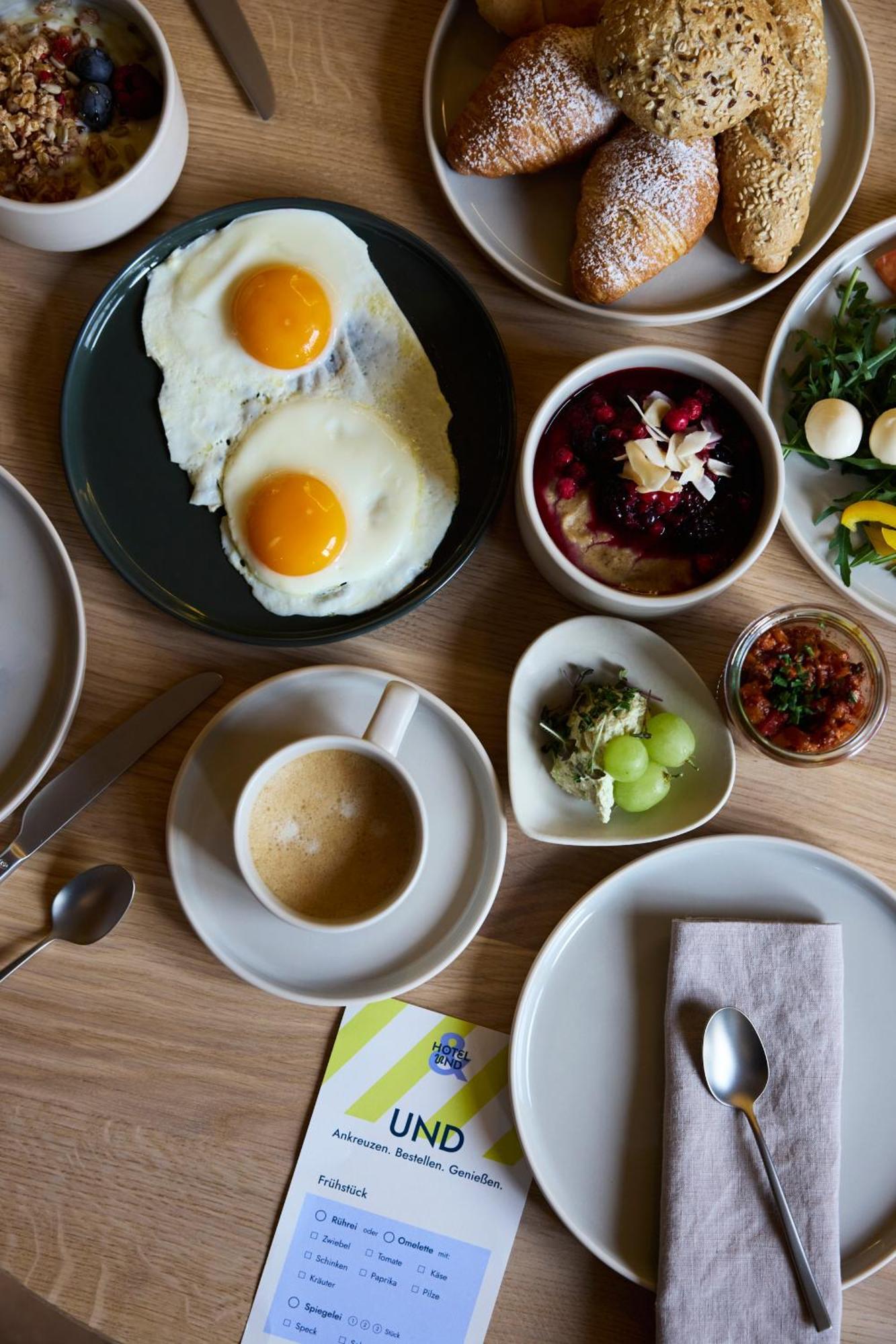 Hotel Und - Smart Alpine Stay ชลัดมิง ภายนอก รูปภาพ